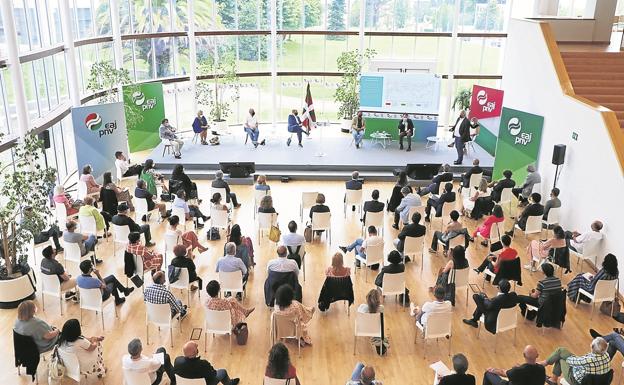 Ortuzar respalda al lehendakari y asegura que tomará una decisión «pensando en lo mejor para Euskadi»