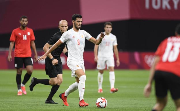Mikel Oyarzabal, Martín Zubimendi y Mikel Merino, titulares ante Argentina