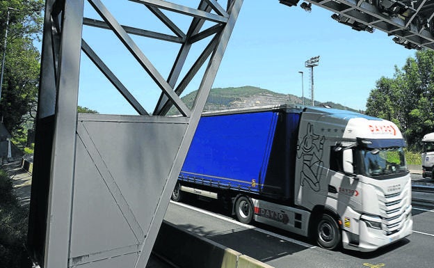 El peaje para camiones se ampliará a toda la N-I y A-15, con arcos de cobro en todas las salidas