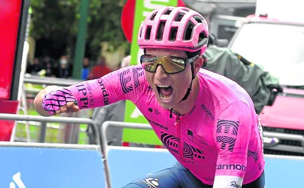 Californiano y descendiente de la tribu Oneida