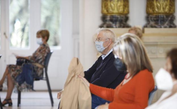 Urgen a acelerar la vacunación antes de pensar en poner dosis de refuerzo