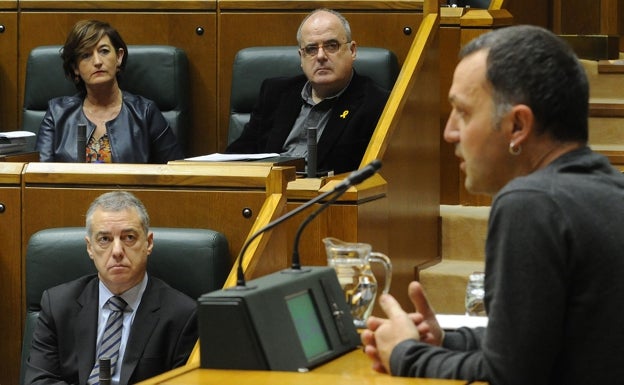 EH Bildu presiona al PNV para que el nuevo estatus entre en «fase resolutiva»