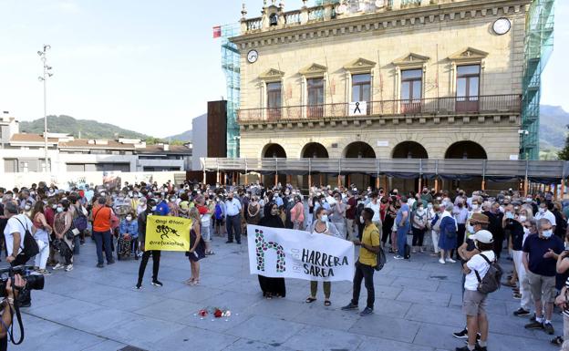 «Te piden agua y por dónde pasar»