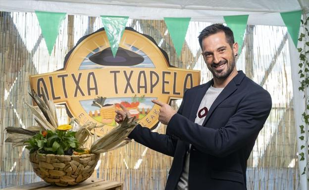 Ezti ekoizleak lehian 'Altxa txapela' saioan