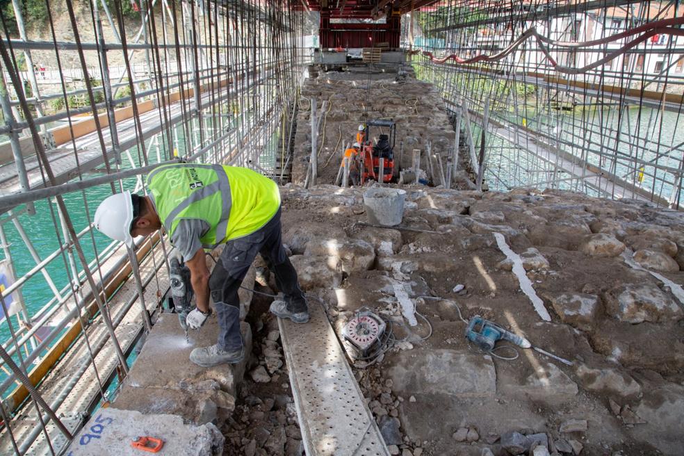 Reconstrucción piedra a piedra