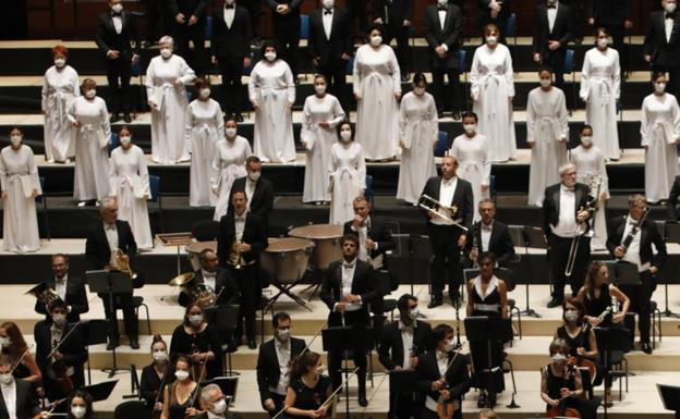 Emoción, ma non tanto