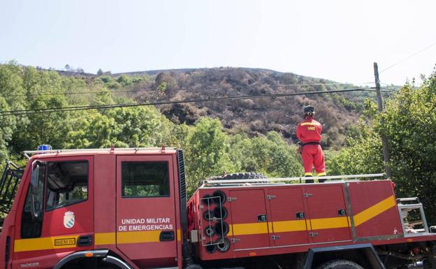 Un incendio forestal en Ezcaray quema más de 120 hectáreas
