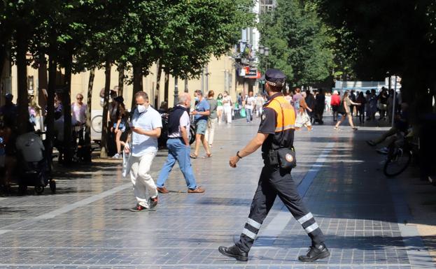 Salud cree que los datos «no apuntan» a poder relajar medidas y «habrá que esperar»