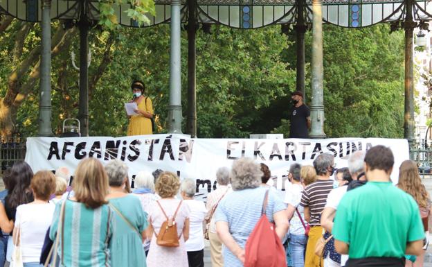 Donostia pide corredores humanitarios para la población afgana