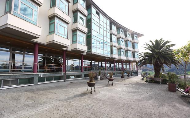 Los empleados no vacunados de las residencias de Euskadi deberán pasar una PCR semanal