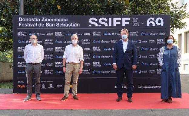 'Raphaelisimo', un retrato íntimo del cantante, se presentará en el Zinemaldia