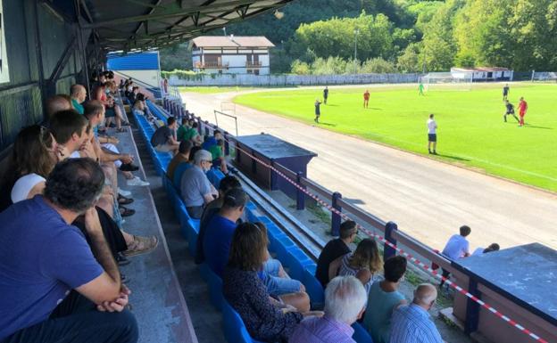 El fútbol en directo vuelve a Agorrosin