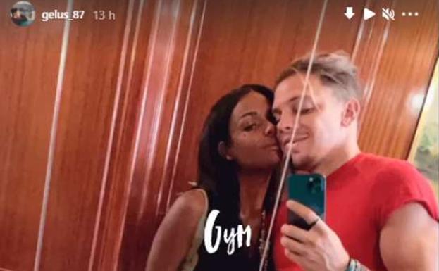 Gorka Elustondo posa junto a su novia, una exconcursante de Gran Hermano