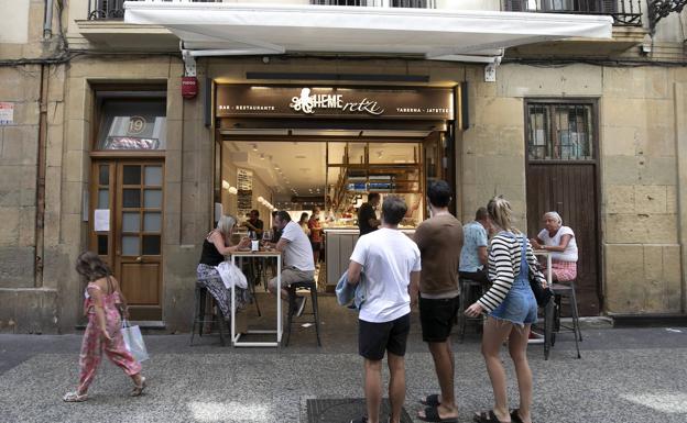 Septiembre se estrenará en Euskadi con más aforo en bares, comercios y eventos