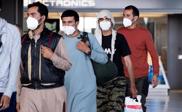 18 familias afganas residentes en Euskadi desconocen qué es de sus allegados