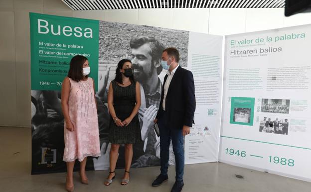 La exposición en memoria de Fernando Buesa llegará a Donostia en diciembre