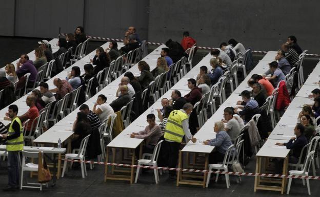 La jueza abre la puerta a aumentar el número de investigados por la OPE de Osakidetza