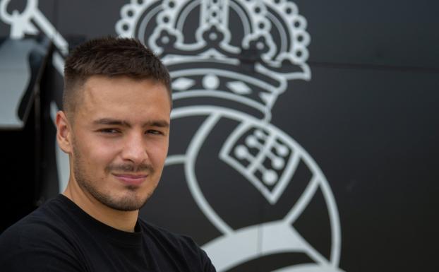 Andoni Gorosabel: «Desde que murió la amama voy menos a Arrasate. Allí noto mucho más su vacío»