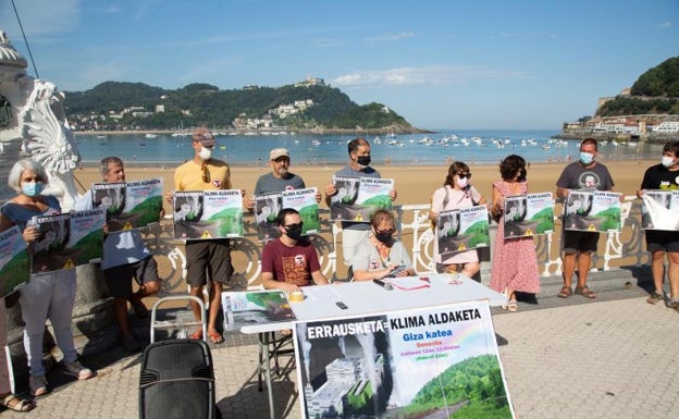 Convocan una cadena humana este domingo contra la incineradora de Zubieta
