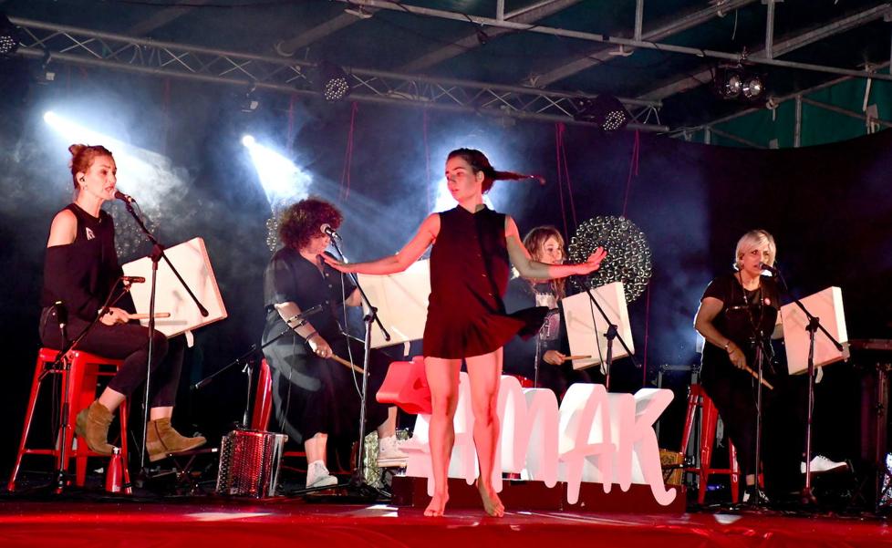 Izaro estará hoy en acústico en Getxo y mañana con su último álbum en Tolosa