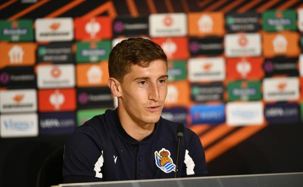 Aihen Muñoz: «Estamos en un buen momento y demostraremos la personalidad de la Real Sociedad»