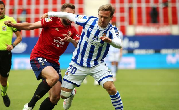 Real Sociedad: Nacho Monreal, operado con éxito de la rodilla