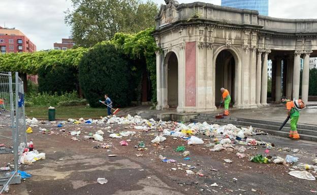 Un macrobotellón con cientos de jóvenes en Bilbao desata la indignación vecinal