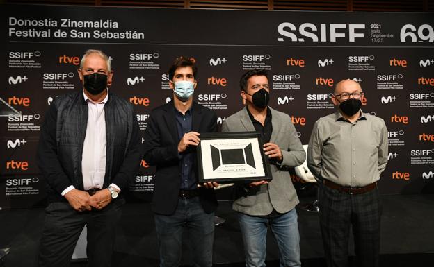 'Akelarre' recibe el premio de las salas de cine de Euskadi