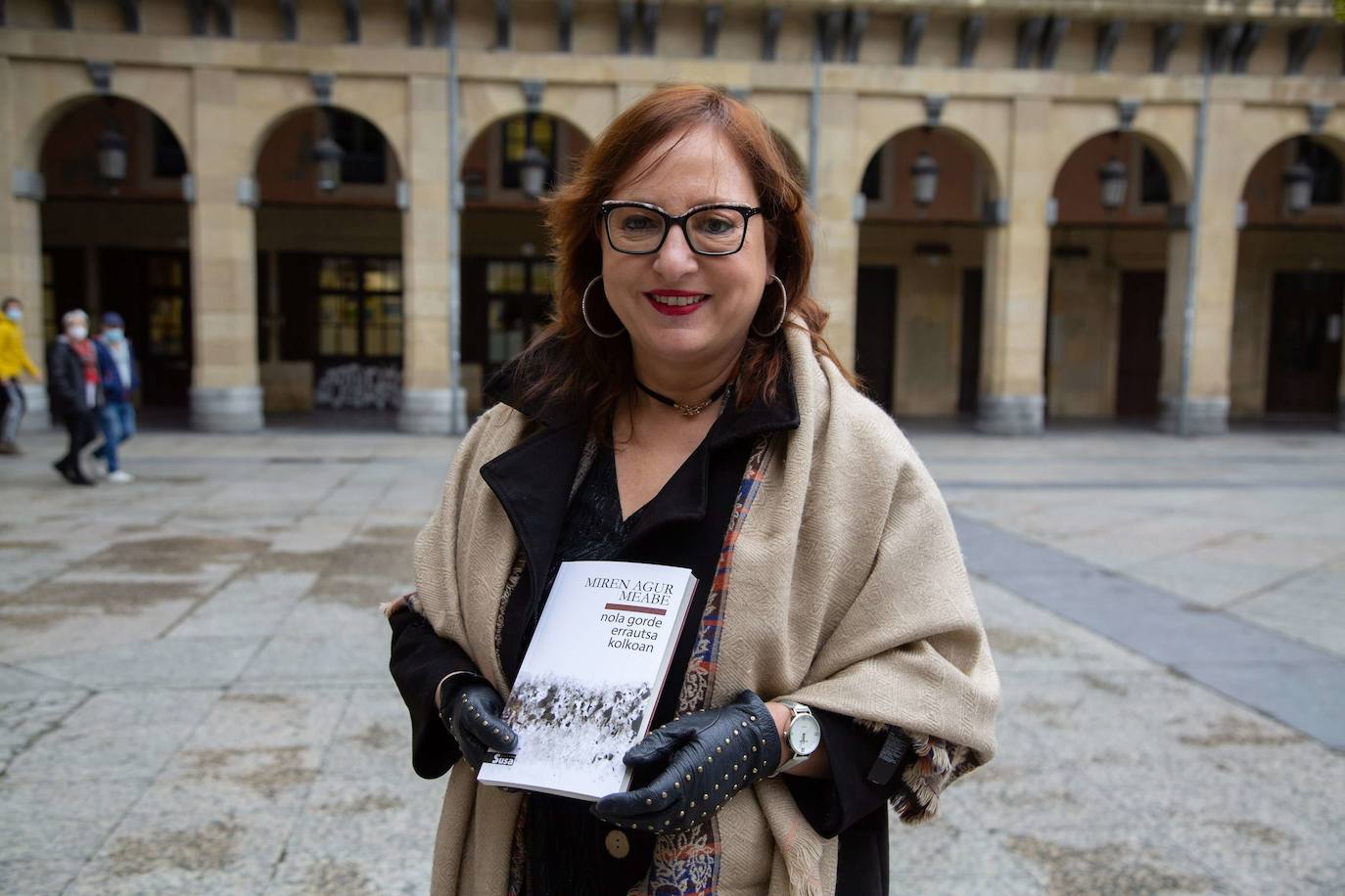 Miren Agur Meabek jasoko du Espainiako Poesia Saria