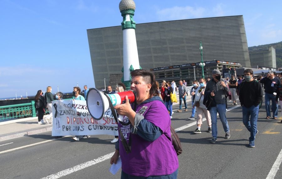 Protesta de las trabajadoras de las residencias de Gipuzkoa