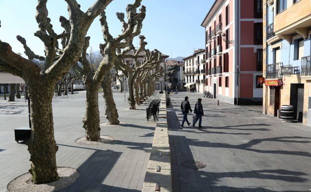 El llamamiento de grupos de extrema derecha en Irun de «caña a los moros» pone en alerta a la Ertzaintza