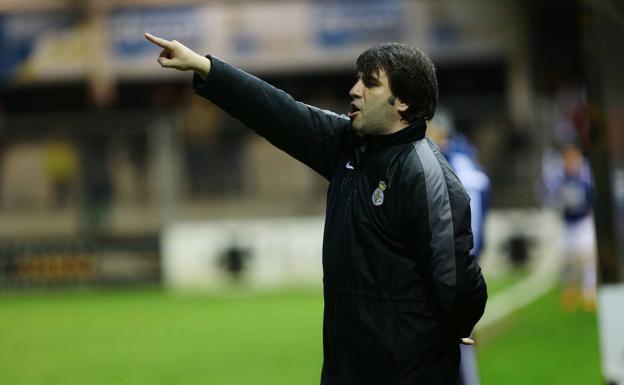 Aitor Zulaika y el Real Unión unen sus caminos una temporada más, hasta 2023