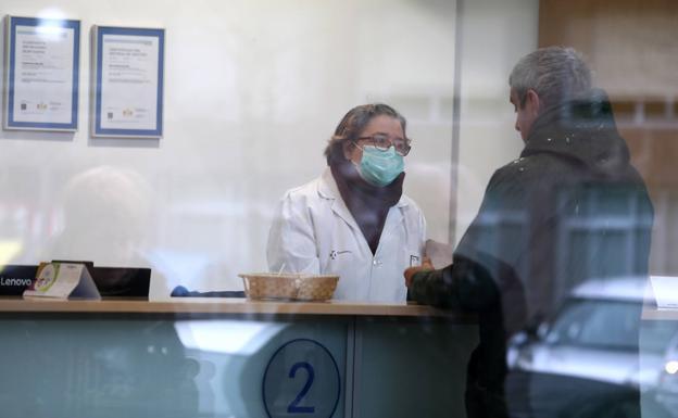 Las tres vías para pedir una cita presencial en el ambulatorio