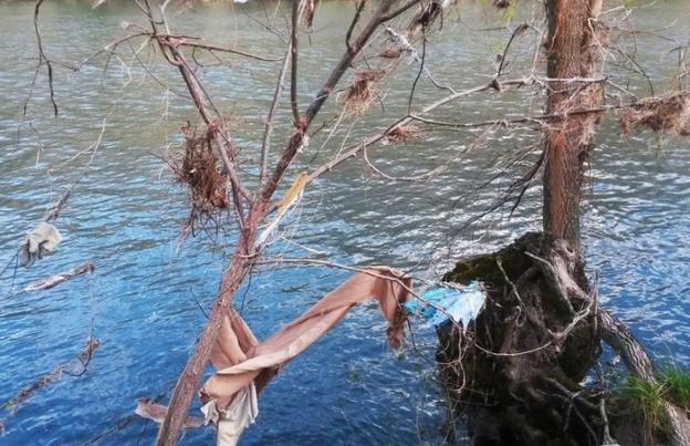 Retiran 302 kilos de residuos de los ríos y espacios naturales este mes