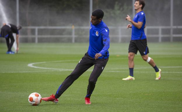 Isak y Barrenetxea se unen al grupo; Merino y Le Normand no se entrenan