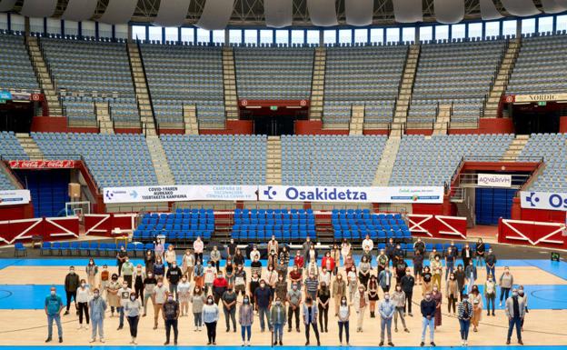 Los sanitarios se despiden del vacunódromo de Illunbe con «el deber cumplido»