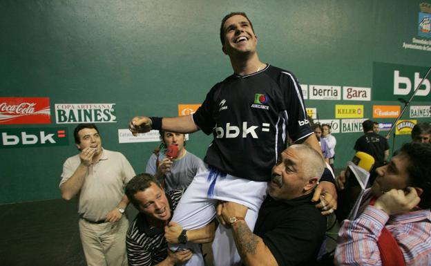 Aimar Olaizola: «En el Atano III me han tratado muy bien»