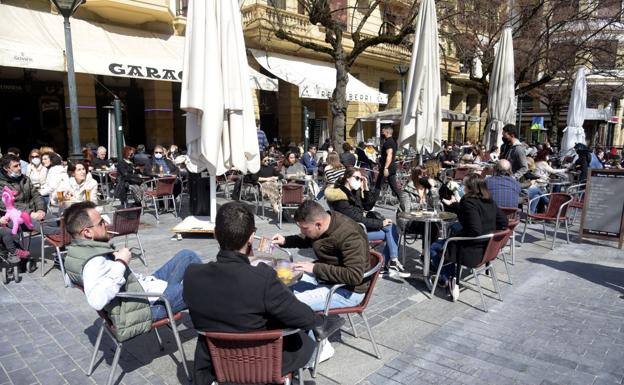 Euskadi confirma el fin de la quinta ola en vísperas de la vuelta a la normalidad