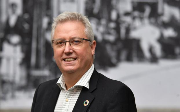 José Ignacio Asensio: «La experiencia institucional me ayudará a abrir el PSE a nuevas capas de la sociedad»