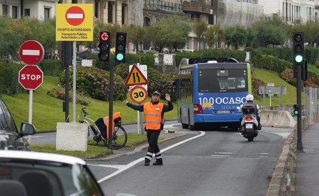 Los vehículos no autorizados que circulen por La Concha serán multados desde el lunes