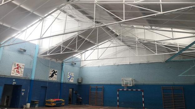 Finalizan las obras de renovación del polideportivo del centro Samaniego
