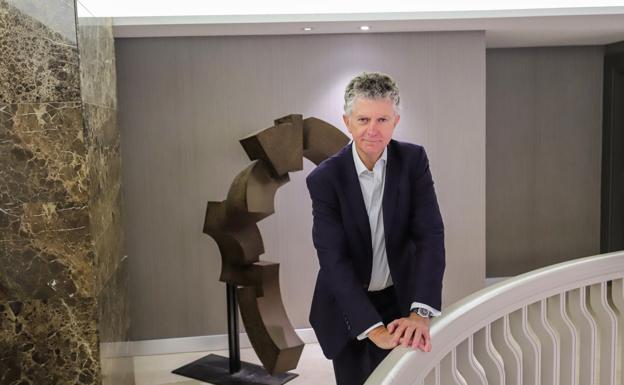 Jonathan Powell: «En Euskadi toca ahora negociar en privado una reconciliación de verdad»