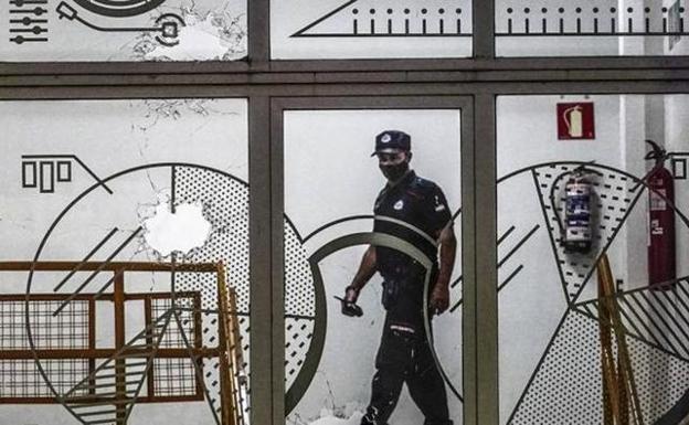 El atacante de la UPV compró el arma ayer en un portal web y se fue a hacer prácticas de tiro