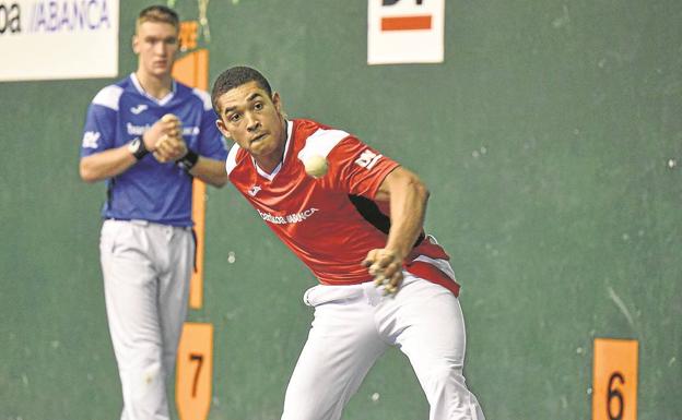 Arbizu empieza con un rebote y confirma su gran momento