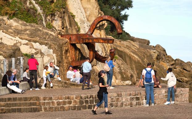 Salud corrige y reporta solo 8 fallecidos por Covid la última semana en Euskadi