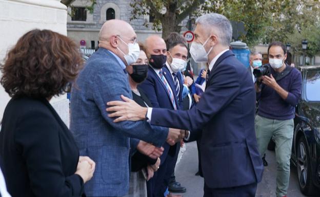 Marlaska afirma que el Gobierno trabajará para que «no quede ni rastro de justificación» de ETA