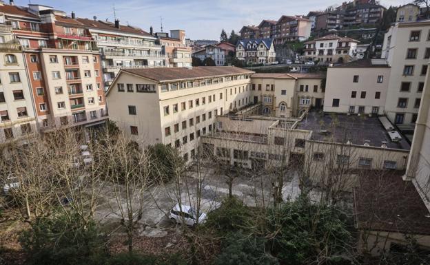 Luz verde para crear 320 plazas de parking bajo la parcela de María Inmaculada en Gros