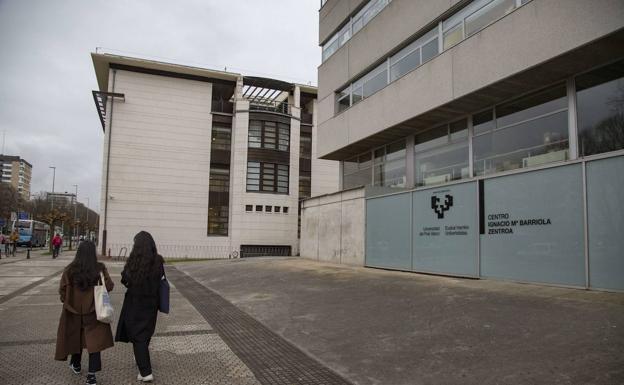 Denuncian que un profesor de la UPV-EHU ha mostrado su pene ante sus alumnos en Donostia