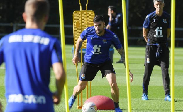 Rico e Illarramendi se entrenan con normalidad pero no viajan a Madrid