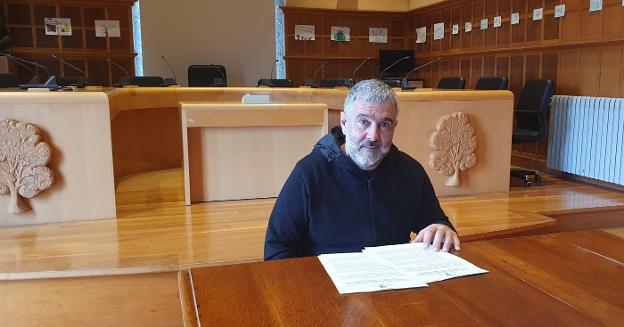 «Los ajustes realizados en las líneas de autobuses BU12 y BU13 son insuficientes»